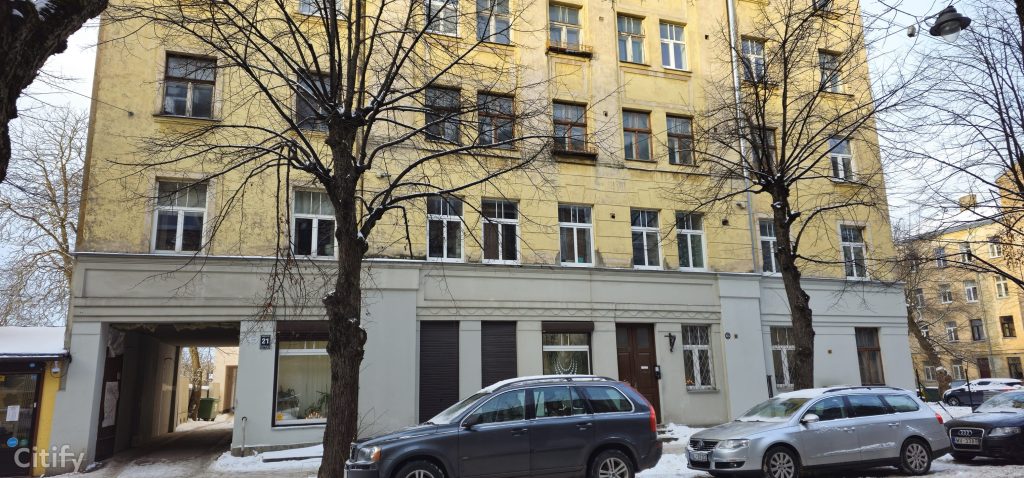 Zvaigžņu 21 (Zvaigžņu iela 21) - Korterelamu - ehituse fotod