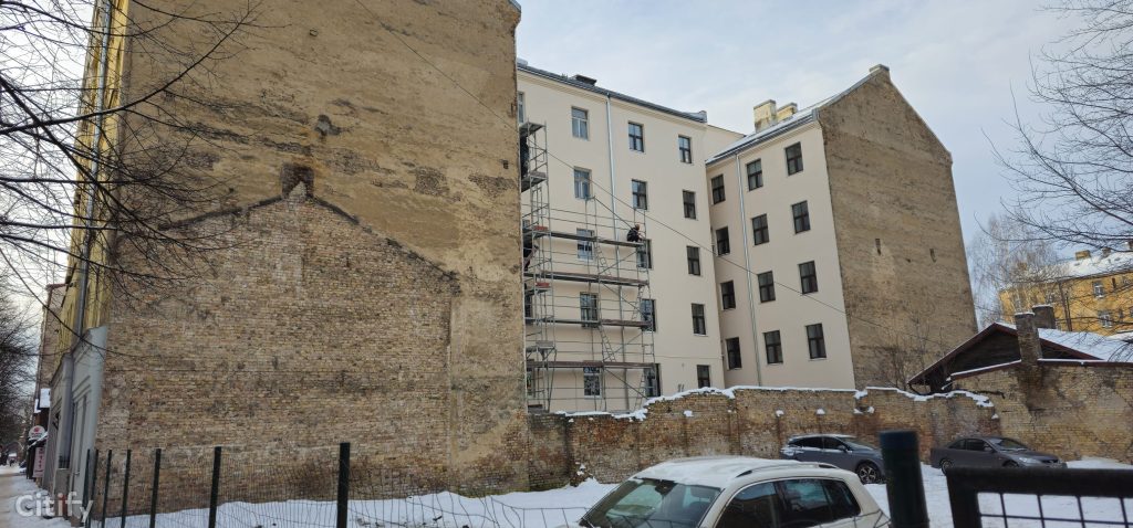 Zvaigžņu 21 (Zvaigžņu iela 21) - Korterelamu - ehituse fotod