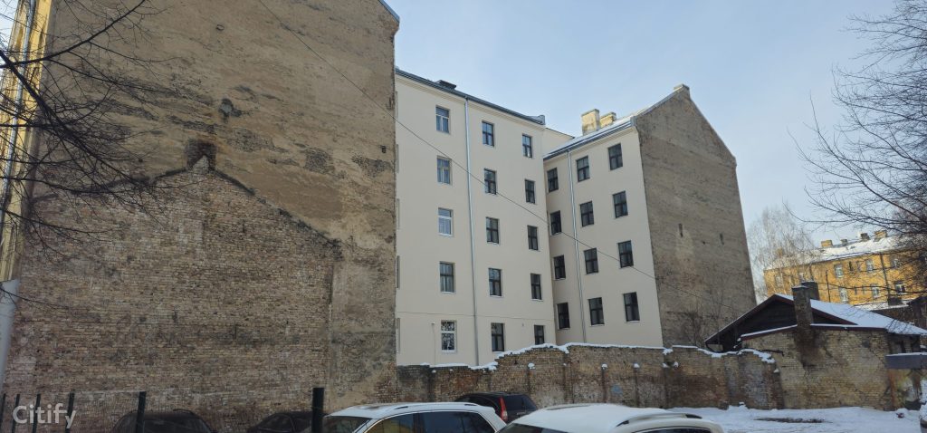 Zvaigžņu 21 (Zvaigžņu iela 21) - Korterelamu - ehituse fotod