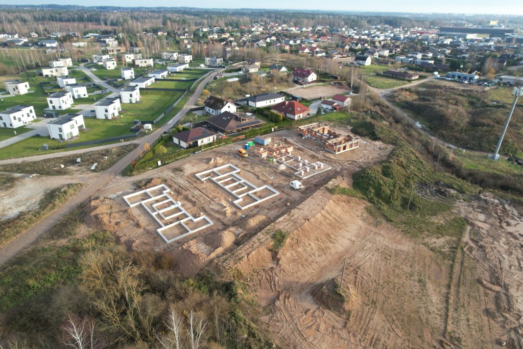 Girių g. 10, 12, 12A, 12B (Girių g. 10, 12, 12A, 12B ) - Rindu mājas - būvdarbu attēli