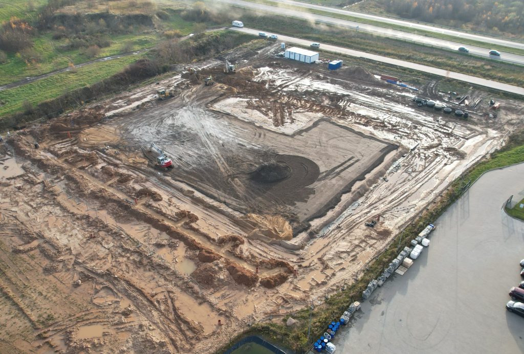 Lapų g. 31 (Lapų g. 31) - Sandėlys / Platinimo centras - statybų nuotraukos