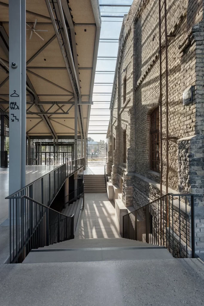 Hanzas Perons (Hanzas iela 16A) - Conference and expo center, Cultural center - visualization