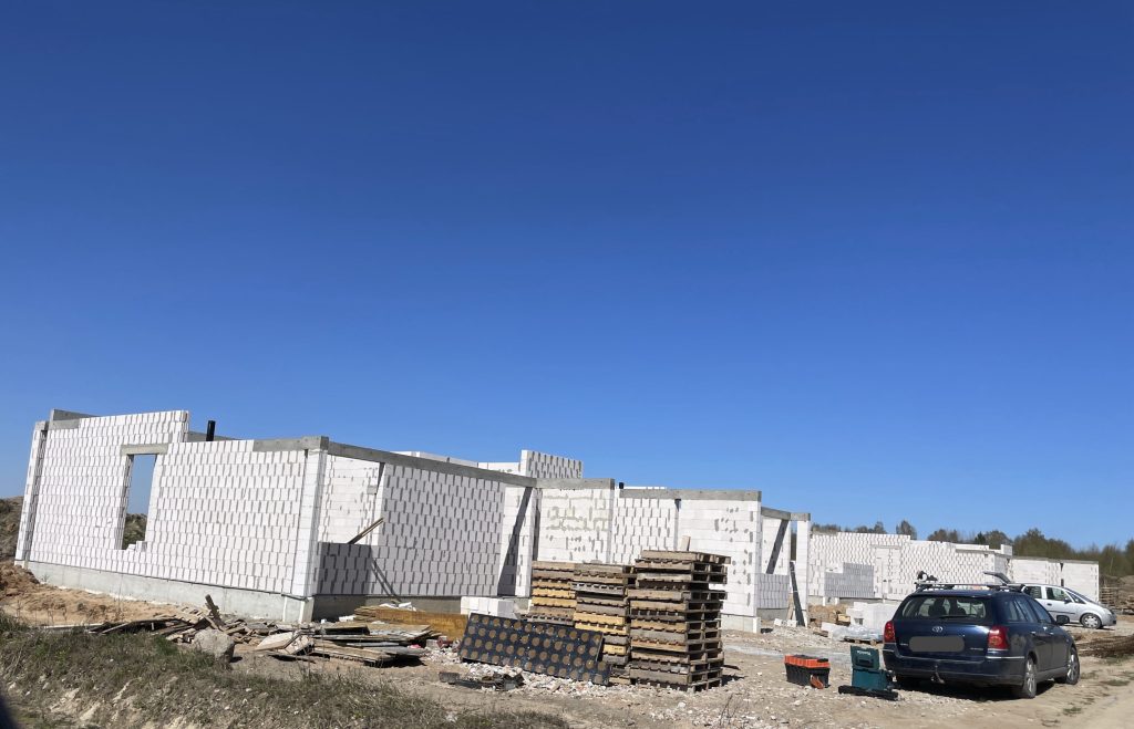 Pavasariai 3 etapas (Austėjų g. 25, 27, 29 - 41, Ugniažolių g. 26, 28, 30, 42. ) - Eramajade rajoon, Ridaelamu - ehituse fotod