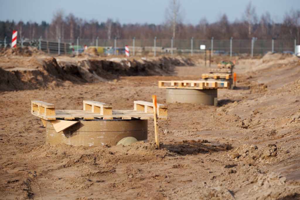 Rīgas lidostas 4. perona pārbūve (Ziemeļu iela 20) - Paslaugų terminalas - statybų nuotraukos