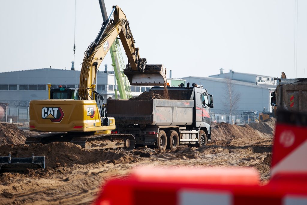 Rīgas lidostas 4. perona pārbūve (Ziemeļu iela 20) - Paslaugų terminalas - statybų nuotraukos