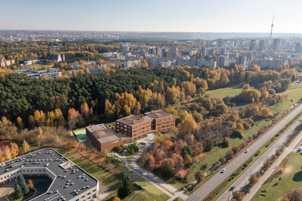 Saulės privati gimnazija Justiniškių g. 89 (Justiniškių g. 89) - Primary and secondary education - visualization