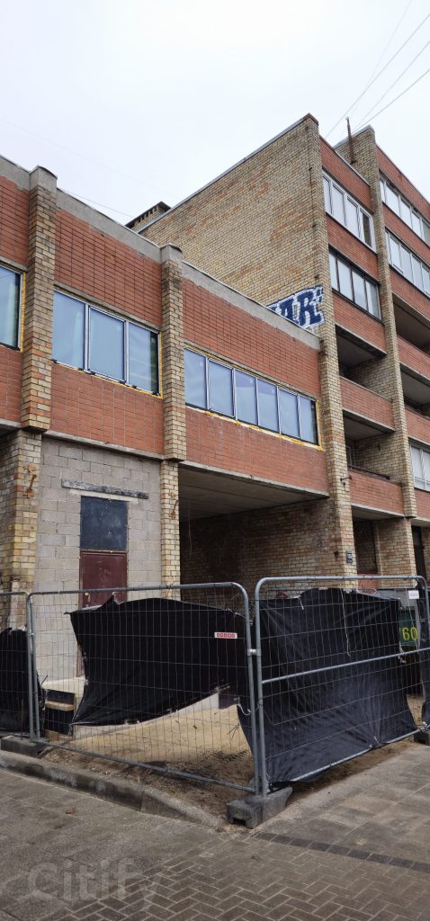 Aleksandra Čaka iela 135 (Aleksandra Čaka iela 135) - Verslo centras, Stovėjimo aikštelė - statybų nuotraukos