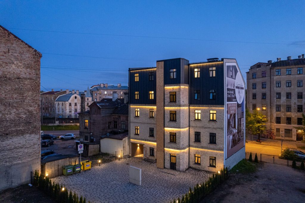 Ģertrūdes Avoti - Ģertrūdes iela 133 - Fasādes māja (Ģertrūdes iela 133) - Korterelamu - ehituse fotod