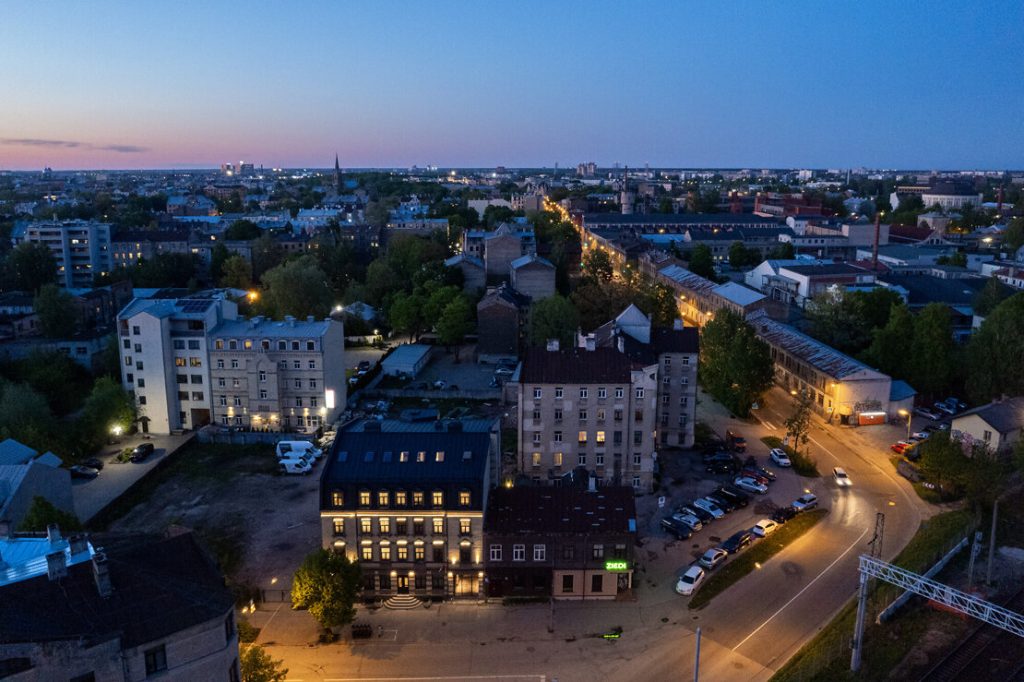 Ģertrūdes Avoti - Ģertrūdes iela 133 - Fasādes māja (Ģertrūdes iela 133) - Korterelamu - ehituse fotod