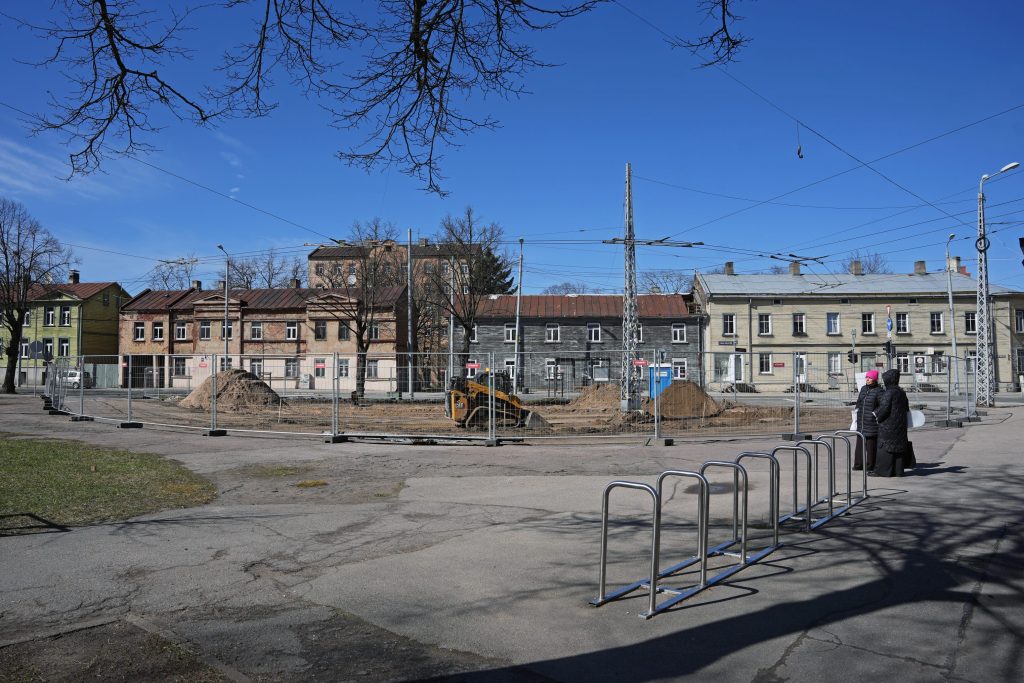 Grīziņkalna tirgus laukums (Jāņa Asara iela) - Väljak - ehituse fotod