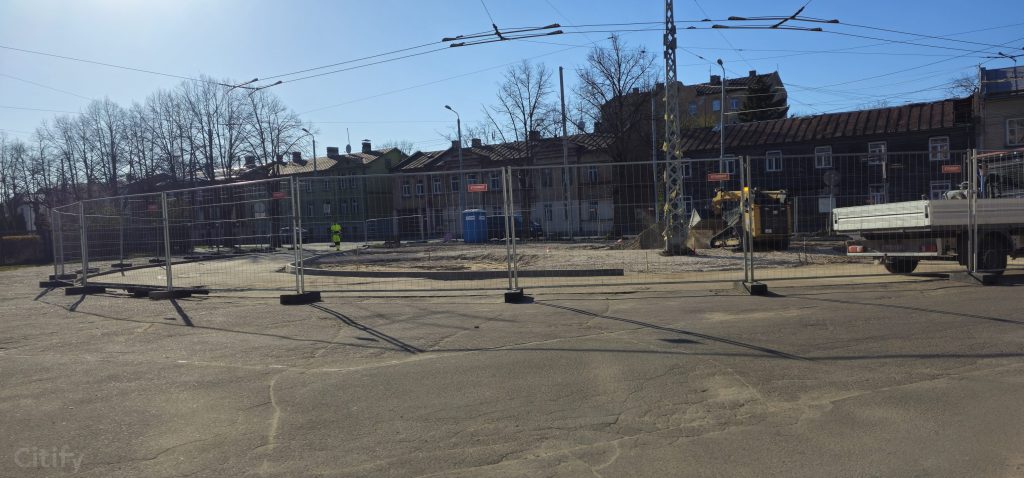 Grīziņkalna tirgus laukums (Jāņa Asara iela) - Väljak - ehituse fotod