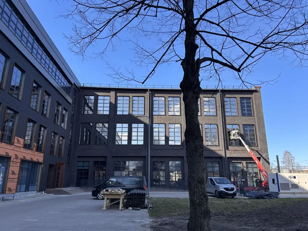 Grīziņdārzs - 2. kārta (Zemitāna iela 9 k-1, k-4) - Äripark - ehituse fotod