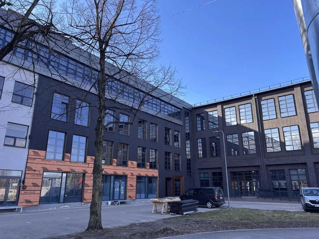 Grīziņdārzs - 2. kārta (Zemitāna iela 9 k-1, k-4) - Äripark - ehituse fotod