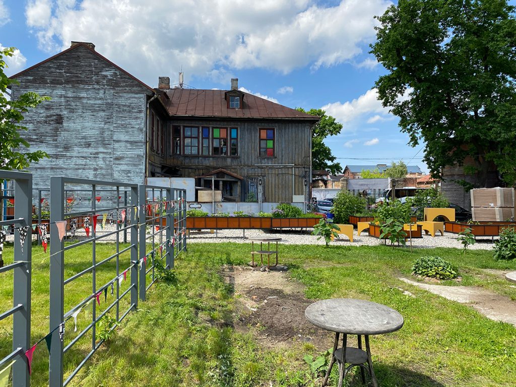 Lastādijas kvartāls (Lastādijas iela 9) - Kultūras centrs, Autostāvvieta - būvdarbu attēli