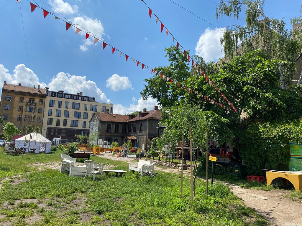 Lastādijas kvartāls (Lastādijas iela 9) - Kultūras centrs, Autostāvvieta - būvdarbu attēli